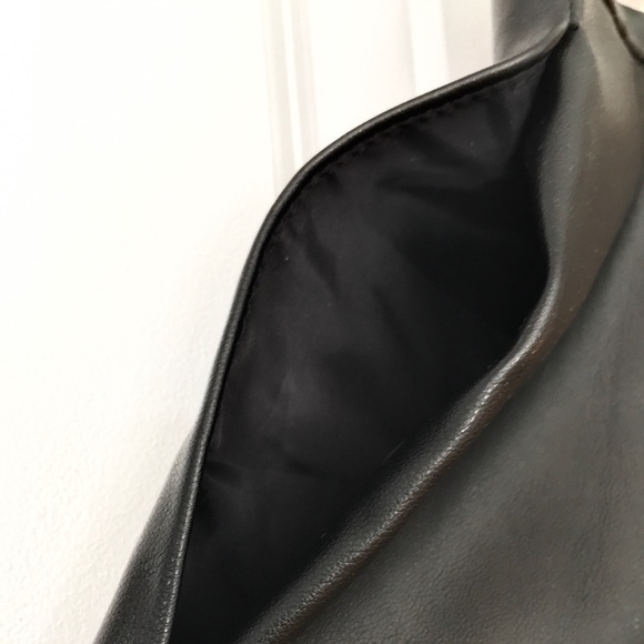 F21 Faux Leather Black Skirt w/ Pockets, Forever21, Size XS - Picture 3 of 10